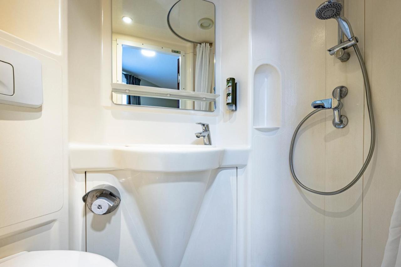 Vinihotel Beaune  Bagian luar foto